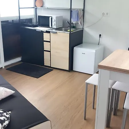 Apartment Near Forest *